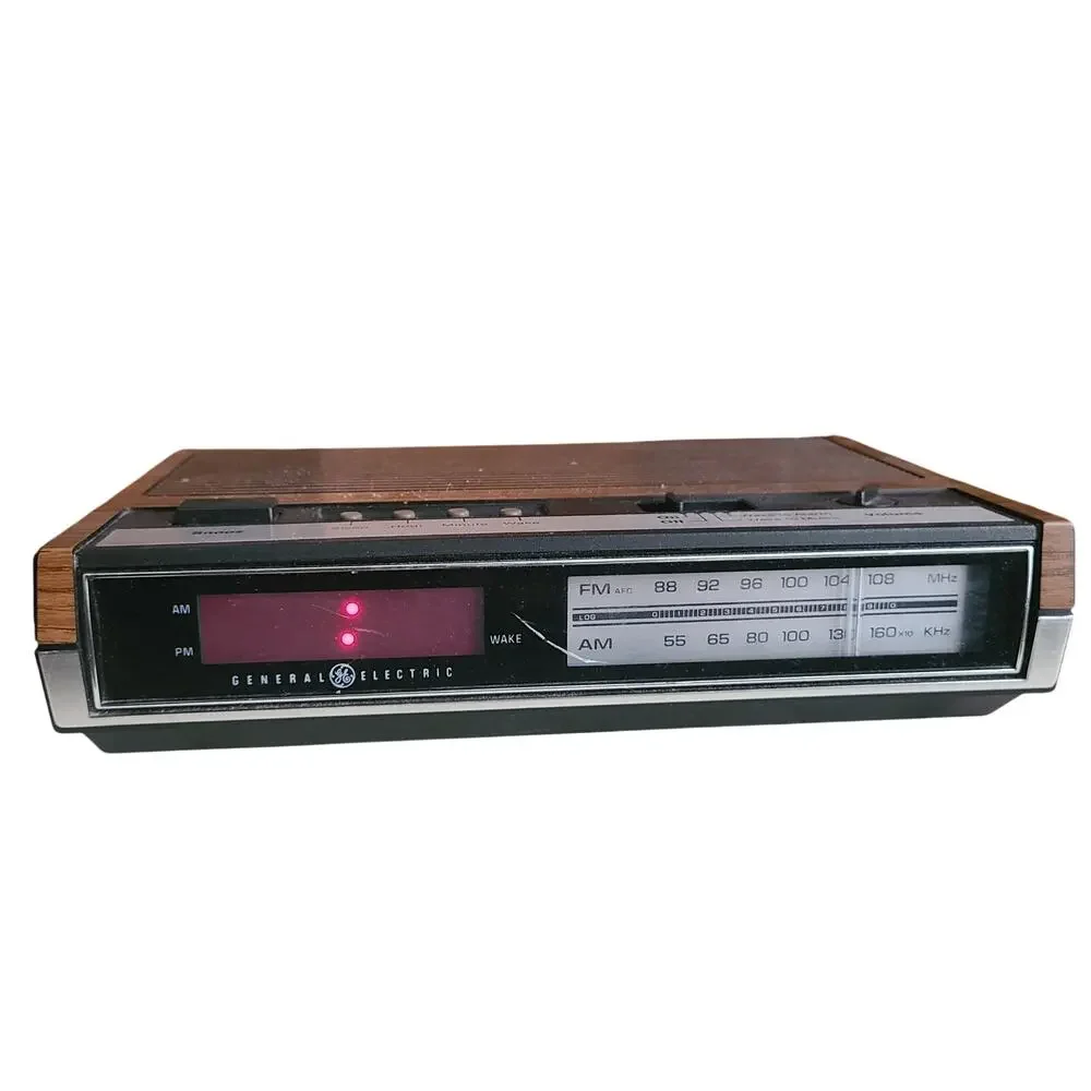 Vintage General Electric GE 7-4633D Alarm Clock : AM/FM Radio Wood Grain Tested